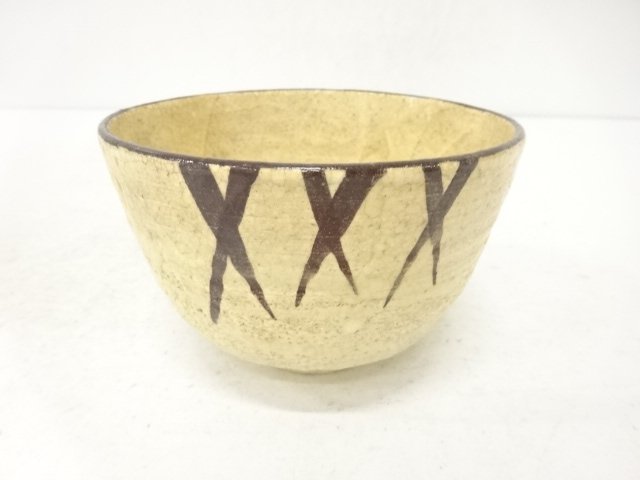 JAPANESE COLLECTIBLE / MADE BY NODA HIGASHIYAMA: SETO-KARATSU TEA BOWL